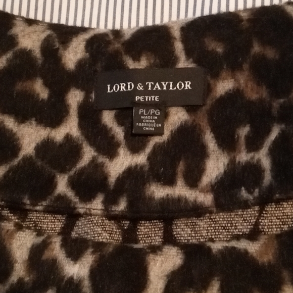 Leopard Top - Picture 4 of 4